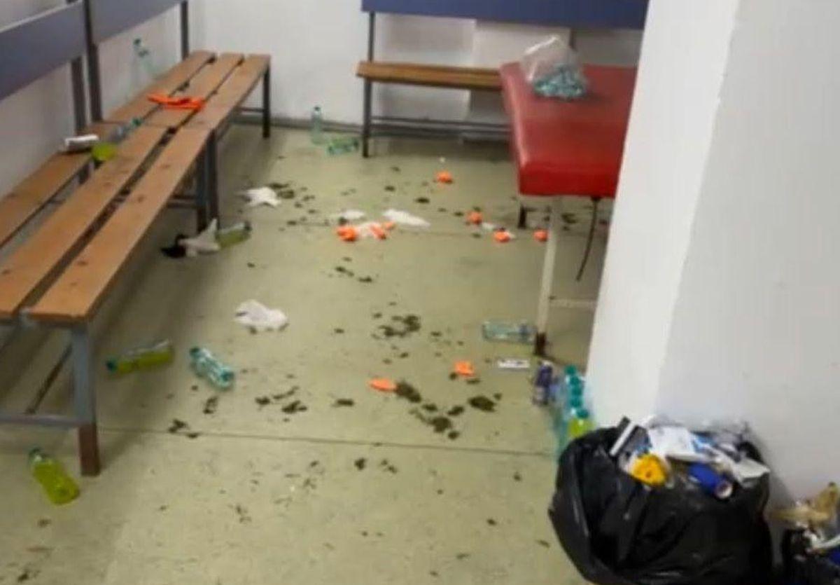 Dezastrul lăsat de jucătorii FCSB în vestiarul de la Bistrița: „Mulțumim!”