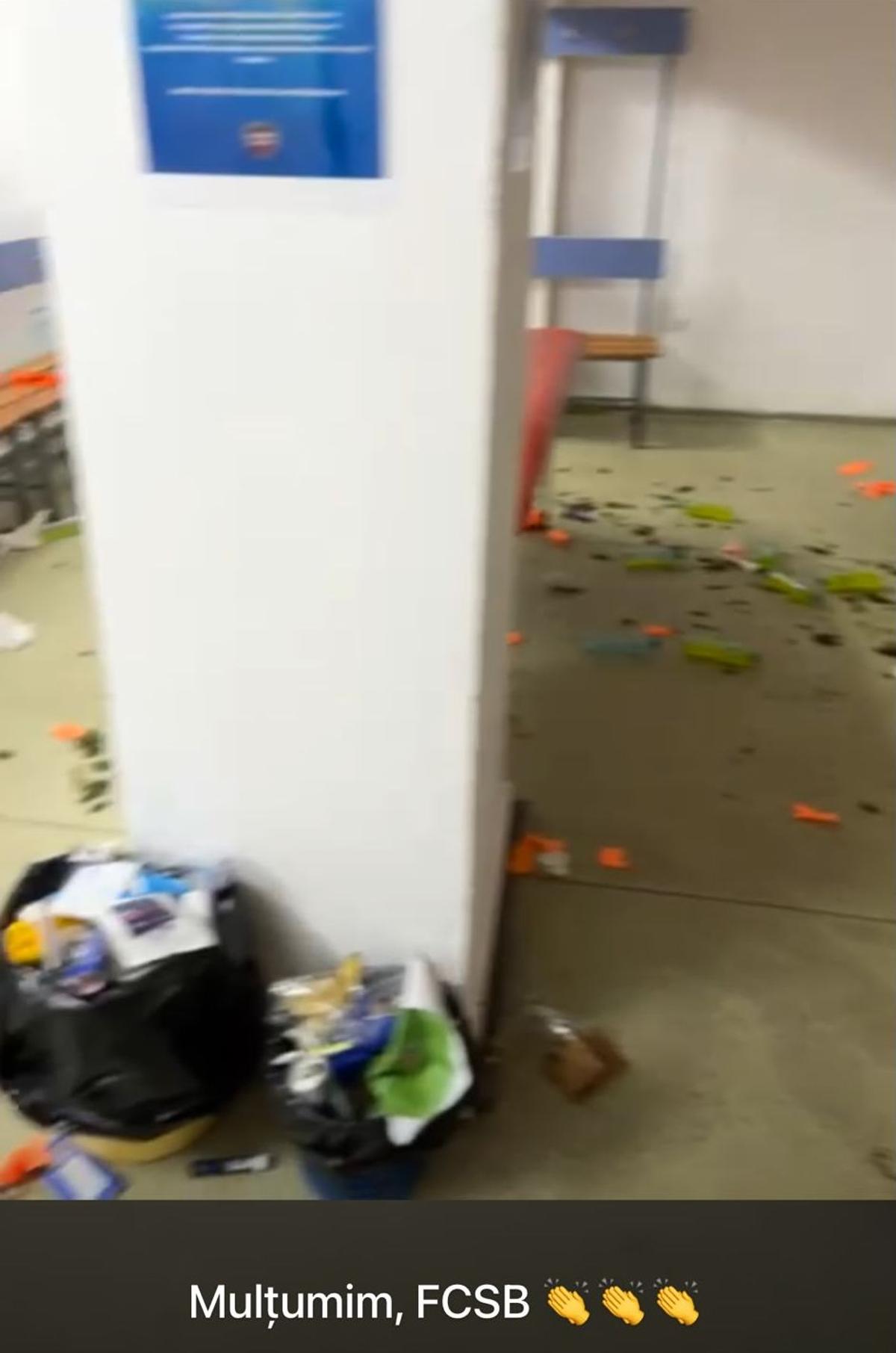 Dezastrul lăsat de jucătorii FCSB în vestiarul de la Bistrița: „Mulțumim!”