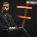 Bărbatul celebru, cu o avere de peste 10 miliarde de euro, şi-a cerut iubita de soţie într-o locaţie inedită: „A spus DA”