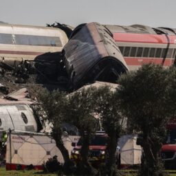 Şi-a pierdut tatăl în tragedia feroviară din Spania şi a tras un semnal de alarmă. Mesajul cutremurător postat