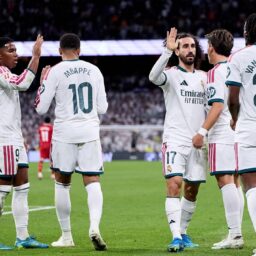 Proteste la Real Madrid – Sevilla! Ce au afişat şi scandat fanii pe Bernabeu