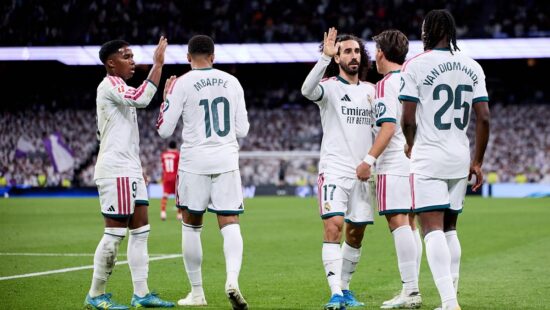 Proteste la Real Madrid – Sevilla! Ce au afişat şi scandat fanii pe Bernabeu