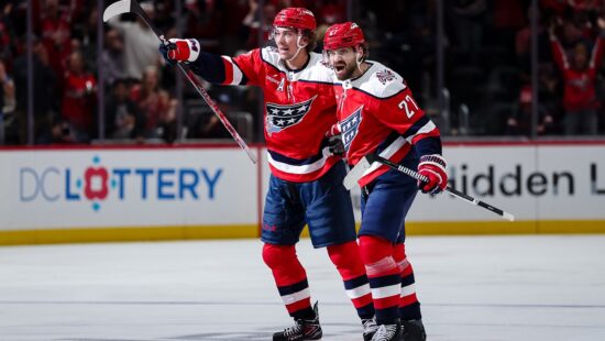 Dylan Strome şi Timothy Liljegren