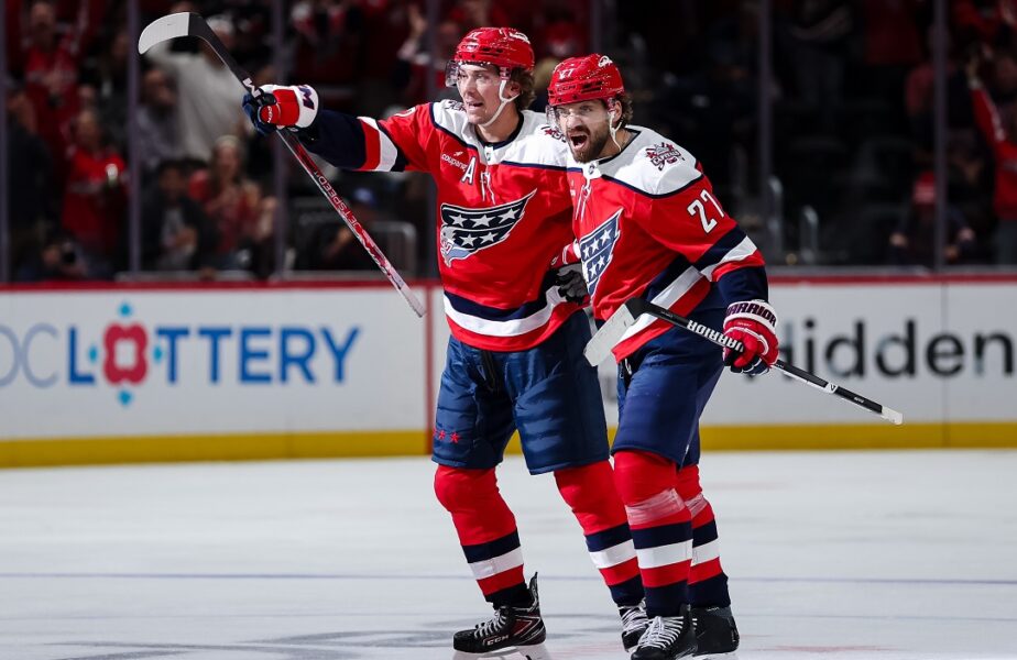 New Jersey Devils – Washington Capitals 2-4. Victorie categorică pentru Caps, cu Logan Thompson în mare formă